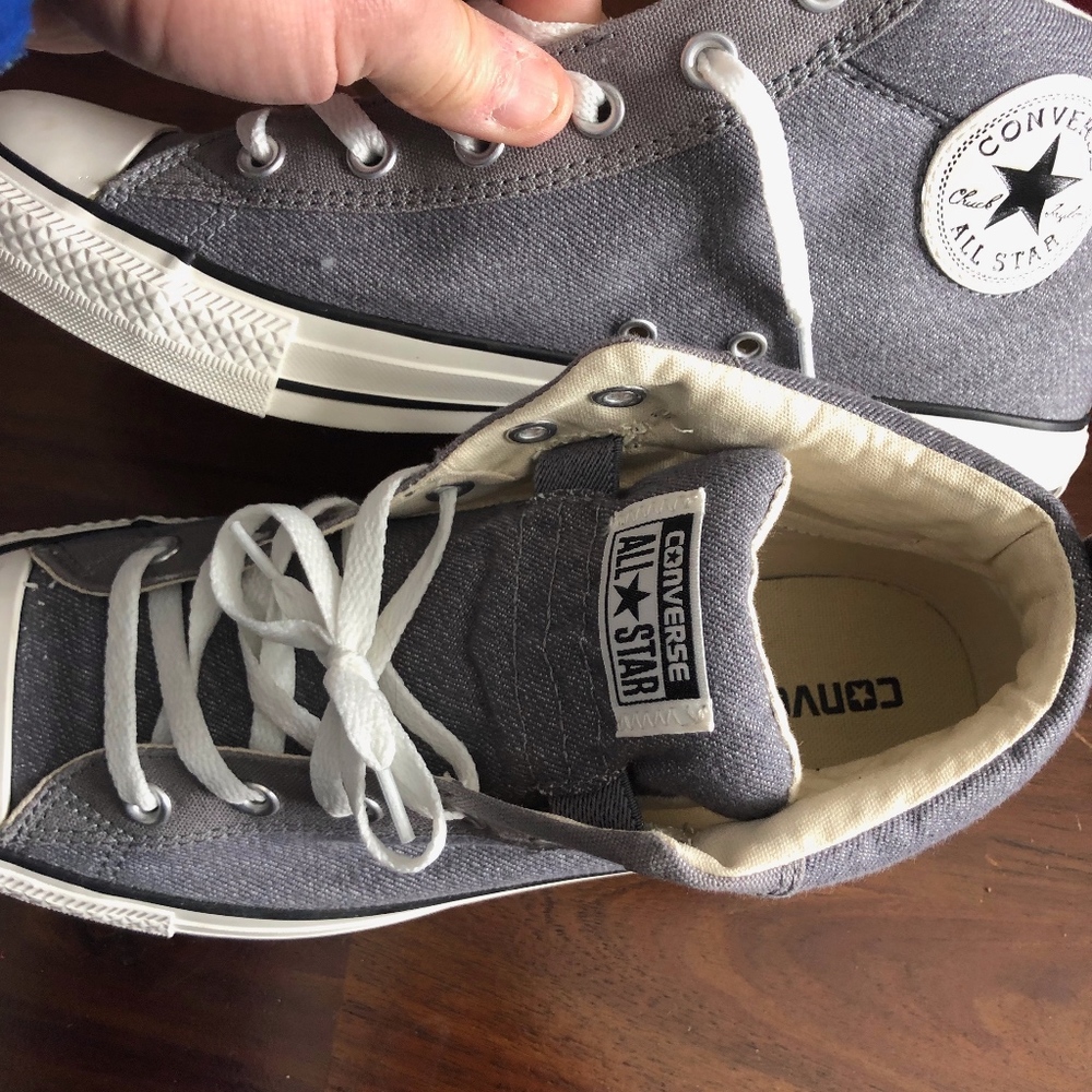 New converse mid